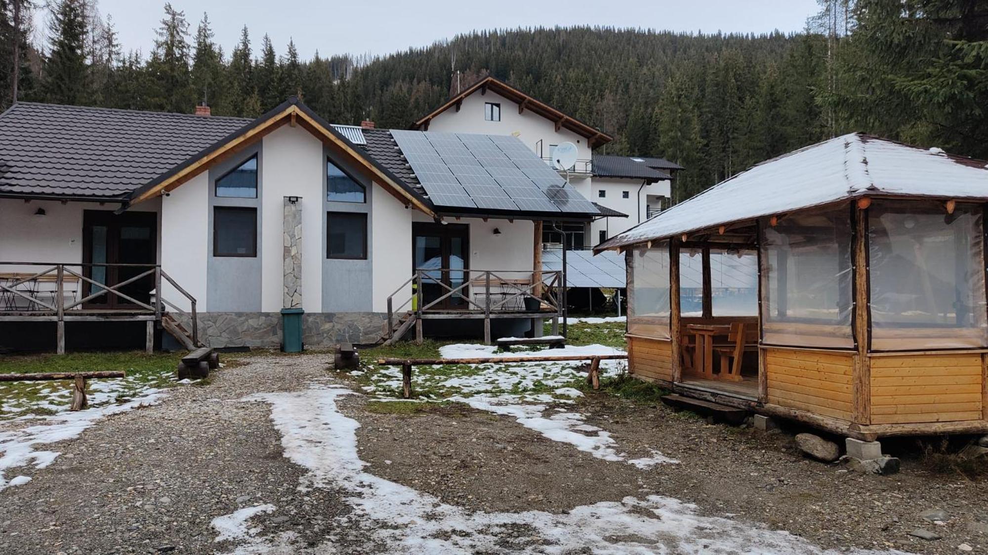 Complex Transalpina Lac Войняса Екстер'єр фото
